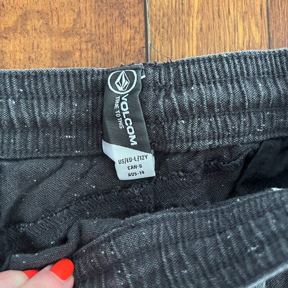 Boys Volcom Drawstring Shorts Size 12 - Picture 4 of 9